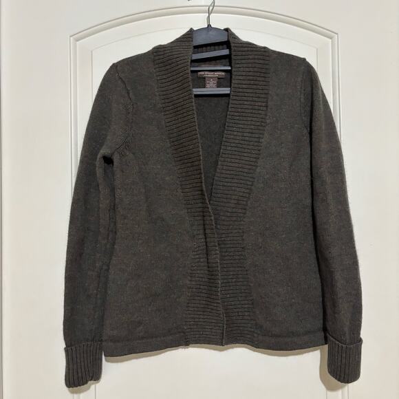 Fenn Wright Manson Merino Wool Green Cardigan Size Medium FLAWED - Picture 1 of 12
